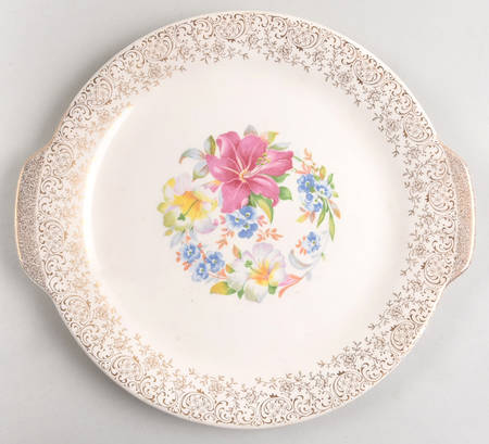 Robinhood Handled Cake Plate by Royal (USA)