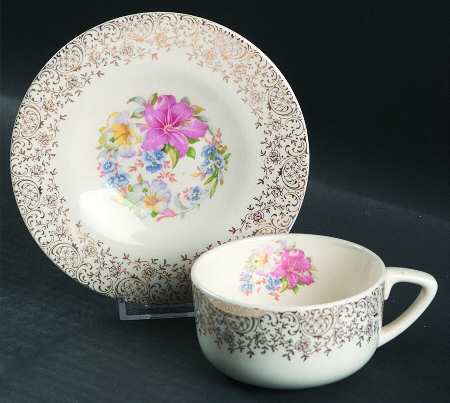 Robinhood Flat Cup & Saucer Set