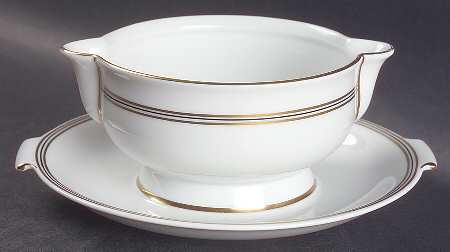 1207 Gravy Boat with Attached Underplate