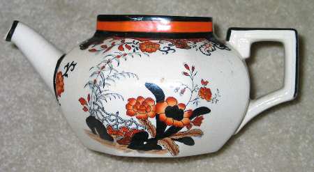 New Chantilly by Royal Doulton