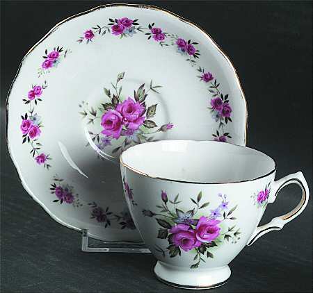 8186 Footed Cup & Saucer Set