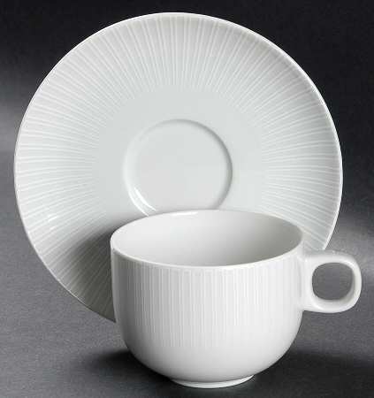 R1378 Flat Cup & Saucer Set