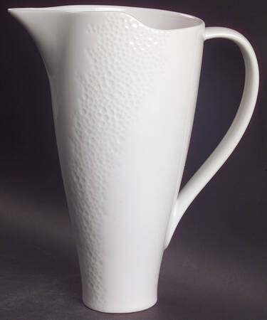 Unwind 34 Oz Pitcher