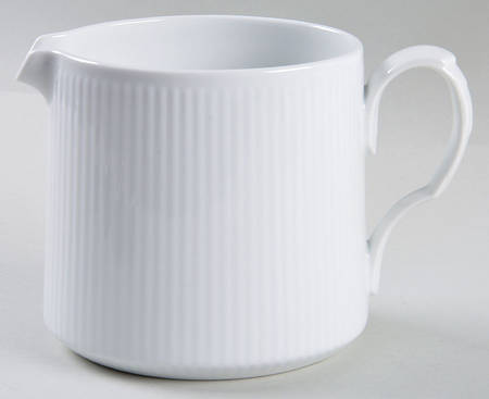 White Plain 24 Oz Jug