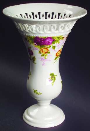 Old Country Roses Pierced (Giftware) 8" Vase
