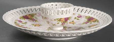 Old Country Roses Pierced (Giftware) (2 Piece) Chip & Dip Set