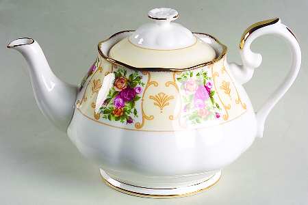 Rose Cameo Peach Teapot & Lid