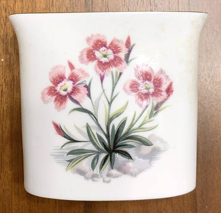 Alpine Flowers Cigarette Holder