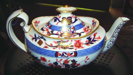 4876 by Royal Crown Derby