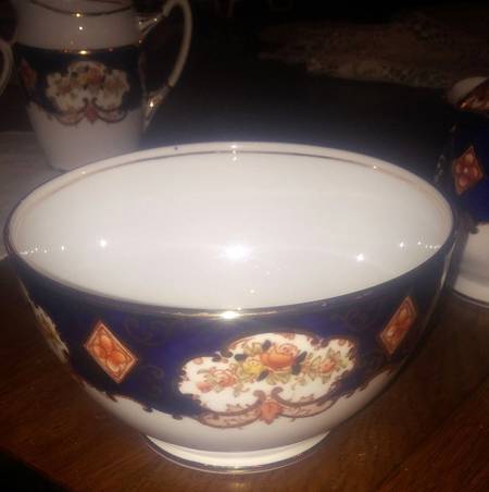 Heirloom (Crown China Stamp, Smooth) Cranberry Bowl