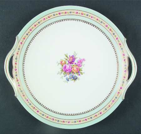 RYD45 Handled Cake Plate