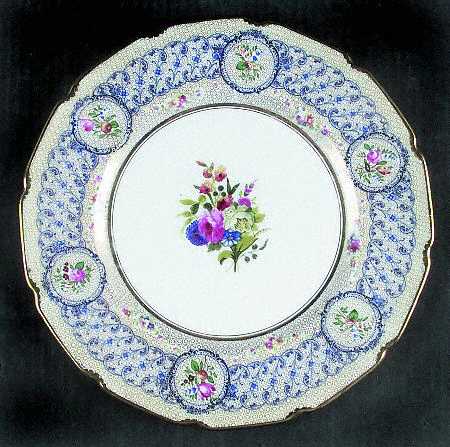 H327 by Royal Doulton