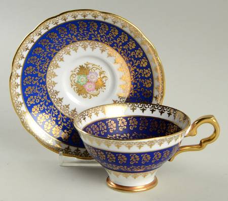 8307 Footed Cup & Saucer Set