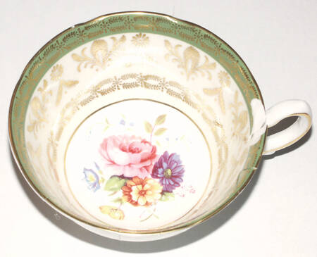 K8978 Footed Cup