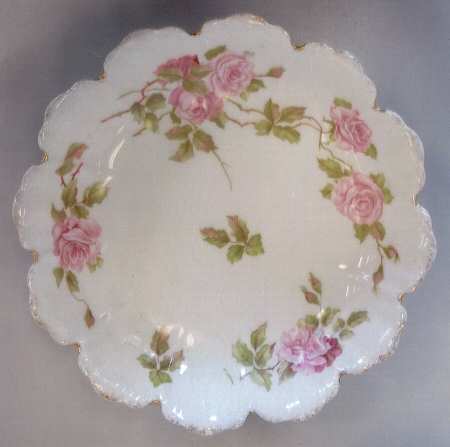 R1443 9" Round Vegetable Bowl