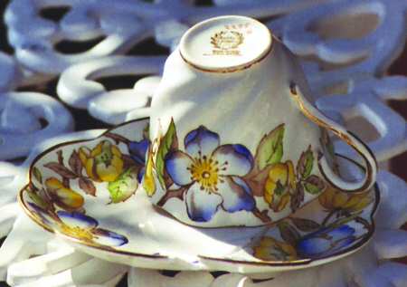 2255H Flat Cup & Saucer Set