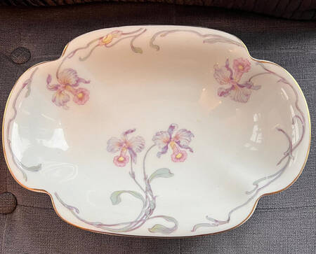 R1163 10" Oval Vegetable Bowl