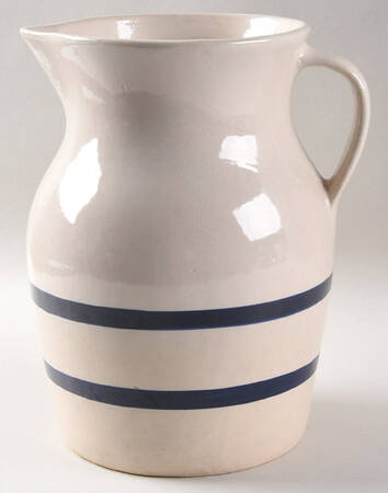 Williamsburg 64 Oz Pitcher