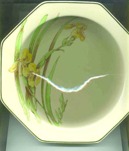5820 by Royal Doulton