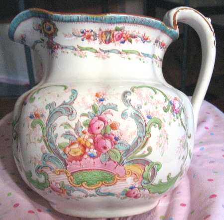 H9120 (Smooth) Pitcher