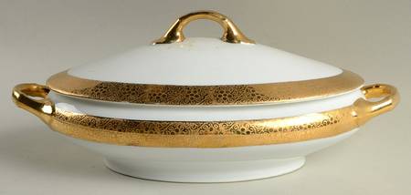 RBA16 Oval Covered Vegetable