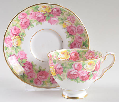 Rosanne Footed Cup & Saucer Set