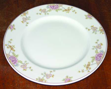 RD200 by Royal Doulton