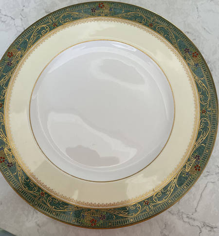 C2976 Dinner Plate