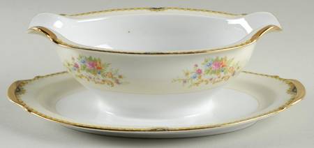 RCJ10 Gravy Boat with Attached Underplate