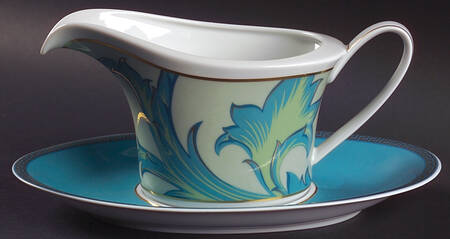 Arabesque Gravy Boat & Underplate