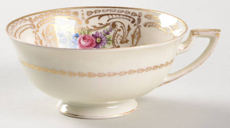 7794 Footed Cup