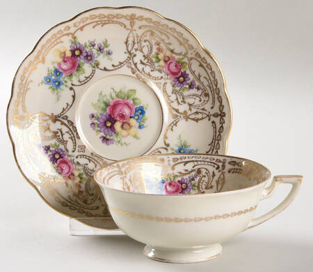 7794 Footed Cup & Saucer Set