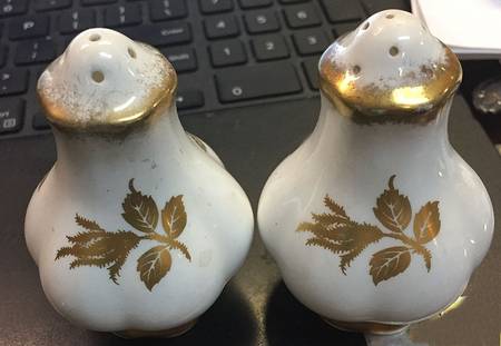 Vintage Series Salt & Pepper Set