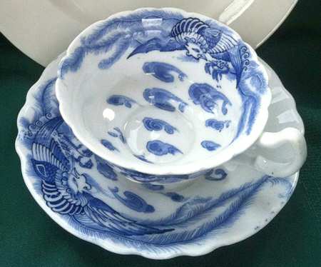 RD204 Footed Cup & Saucer Set