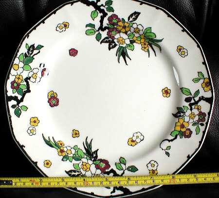Woburn Black (White Flowers) by Royal Doulton