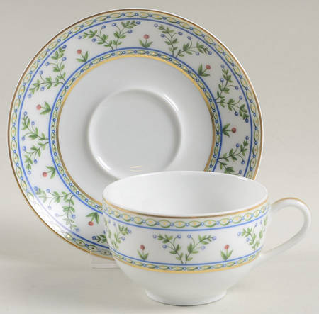 Heloise Flat Cup & Saucer Set