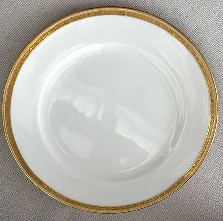 V1712 Dinner Plate