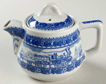 Baltimore and Ohio Railroad Blue Individual Teapot & Lid