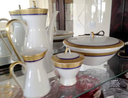 3303 (Encrusted) Coffee Pot & Lid