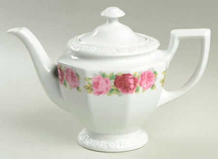 R1482 Small Teapot & Lid