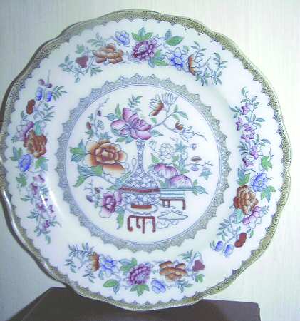 RD212 by Royal Doulton