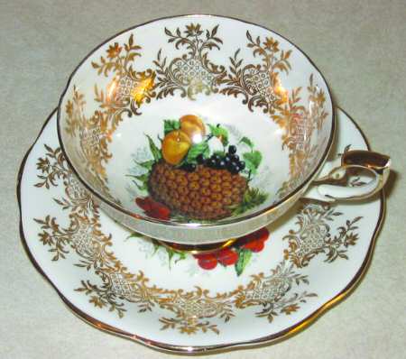 3214 Footed Cup & Saucer Set