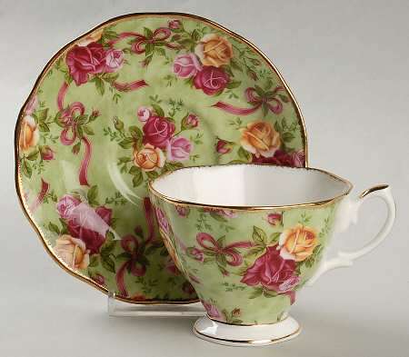 Old Country Roses (Green Chintz) Footed Cup & Saucer Set