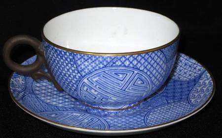 B332 Flat Cup & Saucer Set