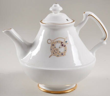 Tara Brooch (Smooth) Teapot & Lid