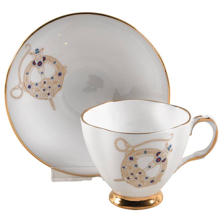 Tara Brooch (Smooth) Footed Cup & Saucer Set