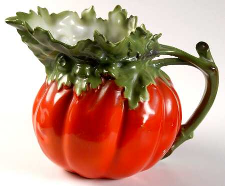 Tomato 42 Oz Pitcher