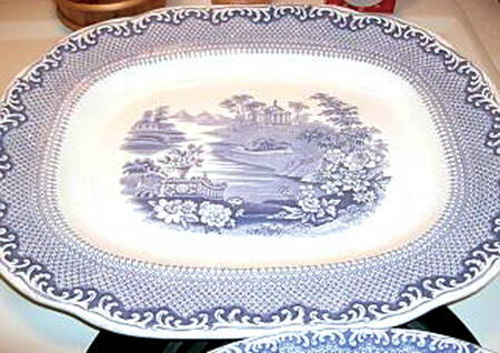 Spets 14" Oval Serving Platter