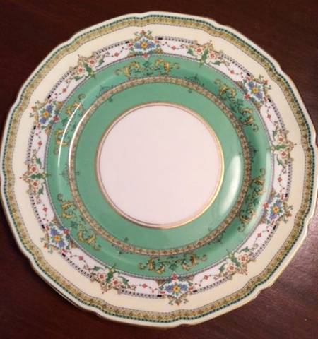 V933 by Royal Doulton