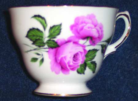 8217 Footed Cup
